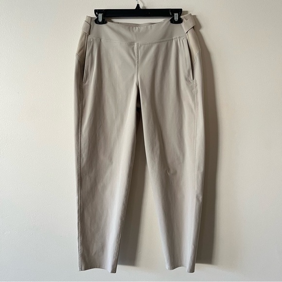 Lululemon Warpstreme Multi-Pocket Mid-Rise Golf Pant 28"
Trench - Picture 2 of 14